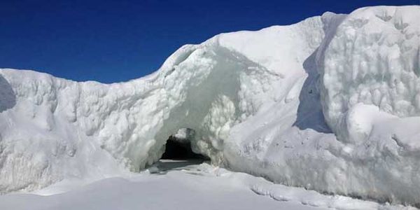 Lake Huron’s ice mountains