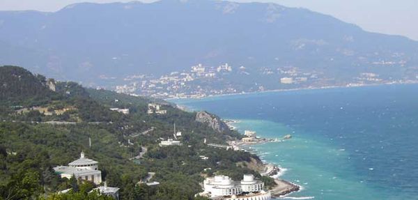 Ukraine should barter Crimea for peace