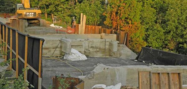Manitou River bridge completion pushed into fall season