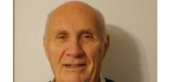 Military policeman Les Osborne shares recollections of years served