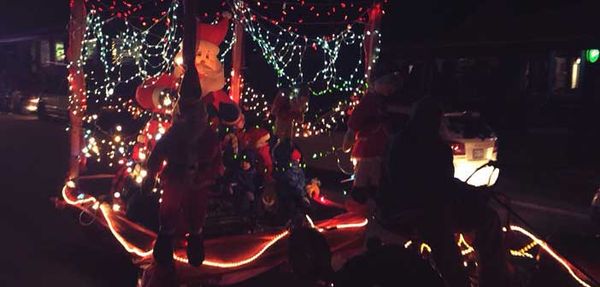 VIDEO – Manitowaning Parade of Lights