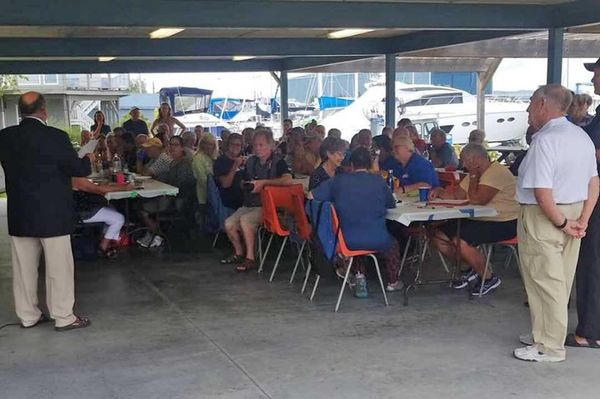 Cruisers’ Net champ Roy Eaton receives Sovereign’s Medal