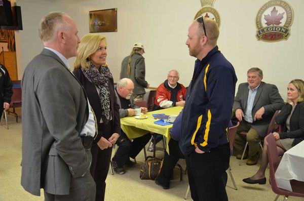 Ontario Tory leadership hopeful Christine Elliott visits Little Current