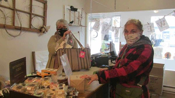 Circle of Hope cancer support group gets boost from Gore Bay business