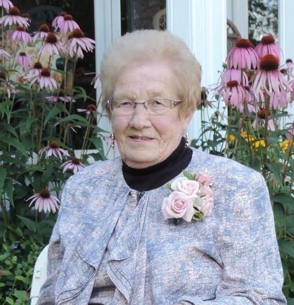 >MARGARET CLAIRE BELL(NEE MCPHEE)July 17, 1933 – April 29, 2020