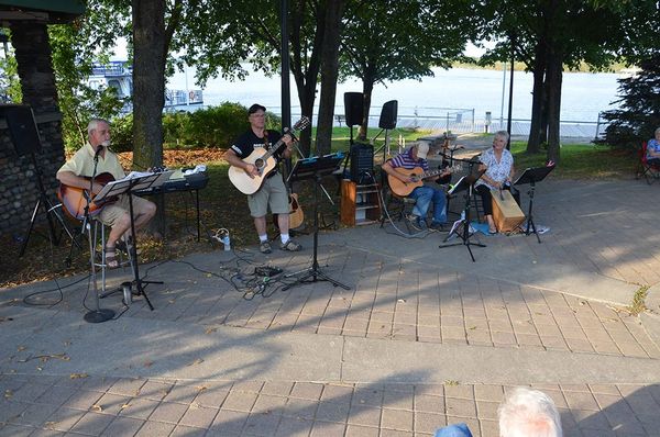 Friday night Country Jam in Little Current a successful fundraiser