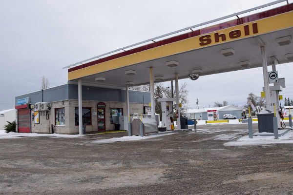 Electrical fire causes damages at the Hilltop Shell in Little Current