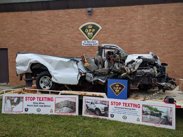 Note to drivers: get your head out of your apps