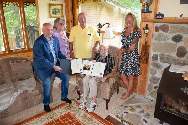 Manitoulin artist Ivan Wheale nominated for Ontario Queen’s Medal for Citizenship