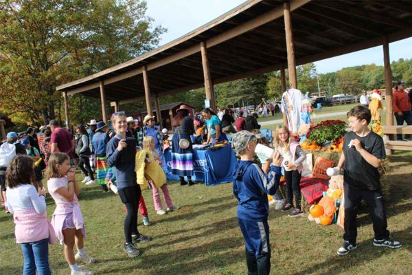 Kenjgewin Teg’s annual Fall Harvest does not disappoint