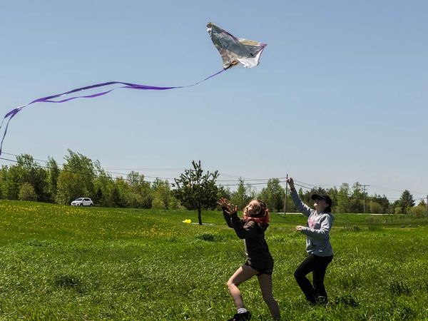 Kite Festival hosted at community garden draws huge crowd