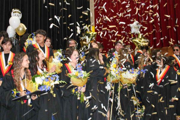 Wiikwemkoong High graduates record class