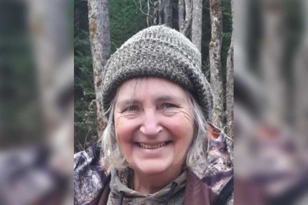 Linda Davyes (nee belleville)