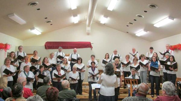 Standing room only crowd attends Song and Cider ‘16 Concert