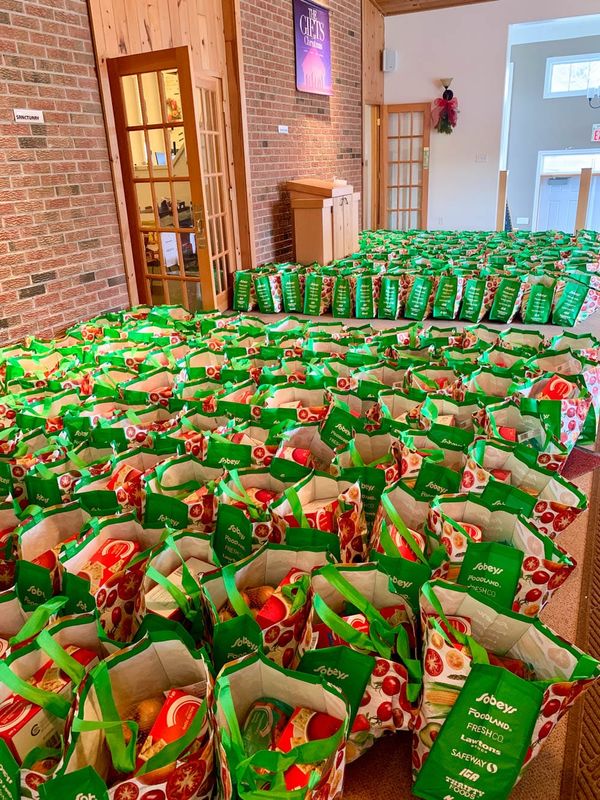 Santa gets some big-time help from MFR volunteers
