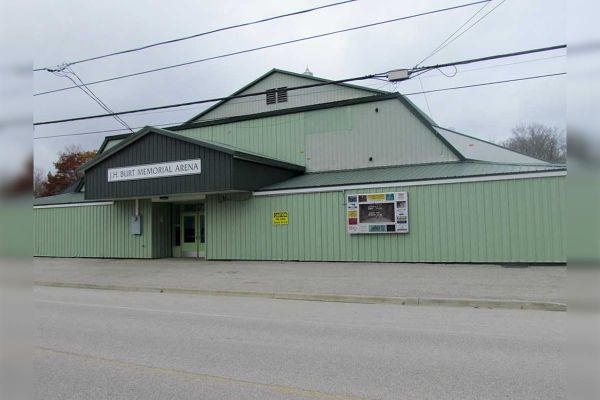 Mayor outlines reasons for study on arena, community hall