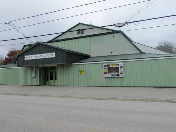Central’s engineers propose new NHL size rink