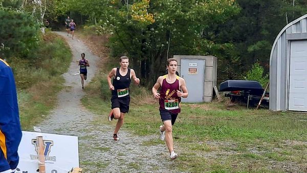 MSS runners take part in annual Rumble on the Rock