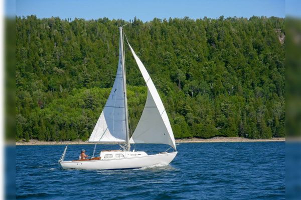 Seasonal resident donated beloved sailboat to Lions Club for auction