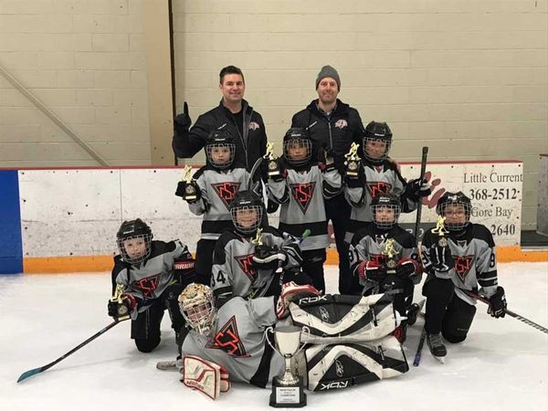 Mindemoya Minor Hockey Three-on-Three tourney draws 32 teams