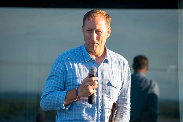 Peter MacKay aims to be unifying Conservative leader to guide the nation out of crisis