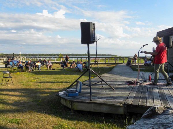 One dancer’s enjoyable evening at Prov Bay beach music night