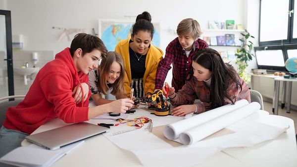 MSS robotics team receives significant donation from McMaster University