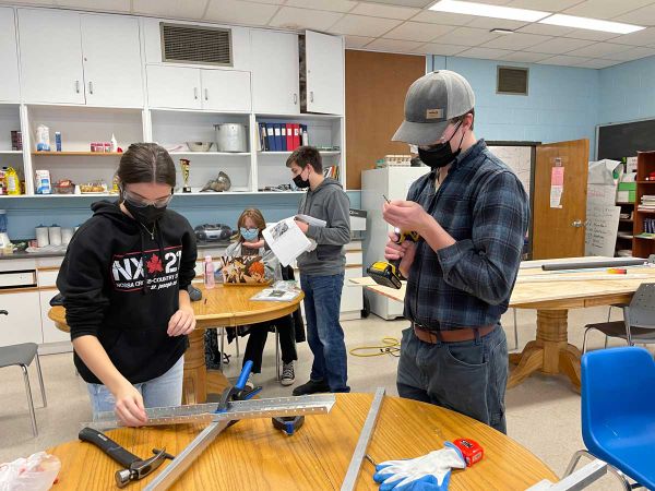 Island high school teams prepare for First Robotics events