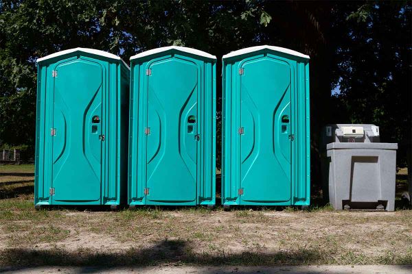 Plans to extend garbage bins into the winter meets opposition