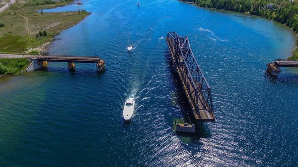 Ministry commits to again managing bridge swings manually to avoid traffic chaos