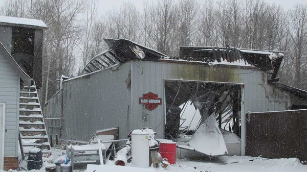 Garage destroyed in M’Chigeeng fire