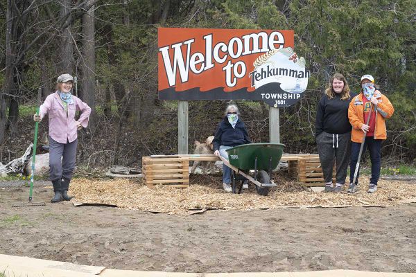Grassroots group seeks to grow garden spaces in aid of pollinators