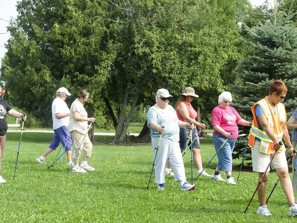 Assiginack residents learn benefits of urban poling