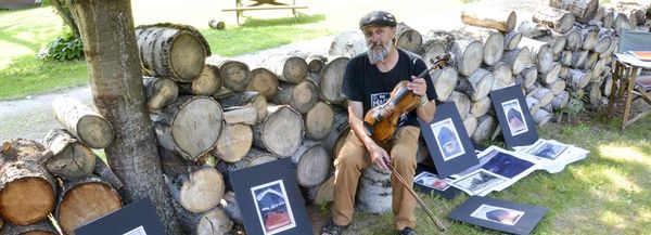 Widgawa Lodge Art Festival brings great art and music to a rustic setting