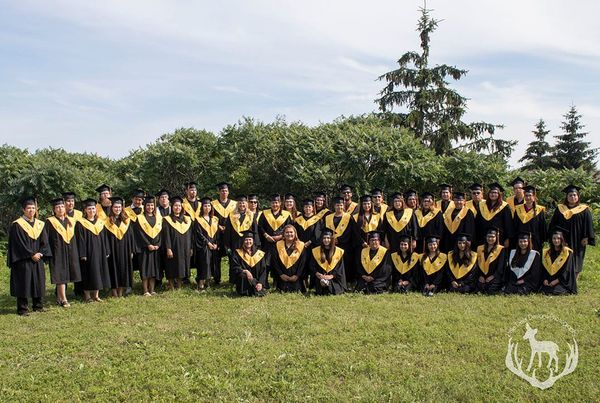 Wiikwemkoong celebrates the success of 91 post graduate students