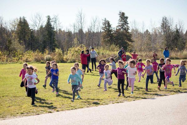 Wiikwemkoong celebrates late teacher with memorial cross country meet