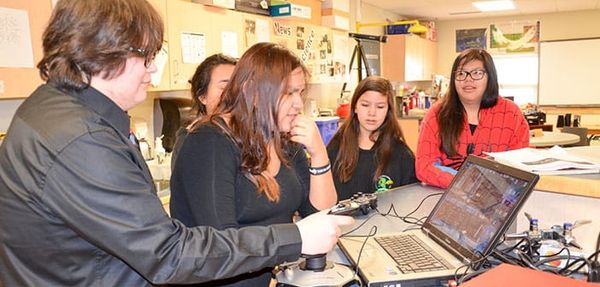 Wikwemikong High School science students  developing Manitoulin’s first industrial robot