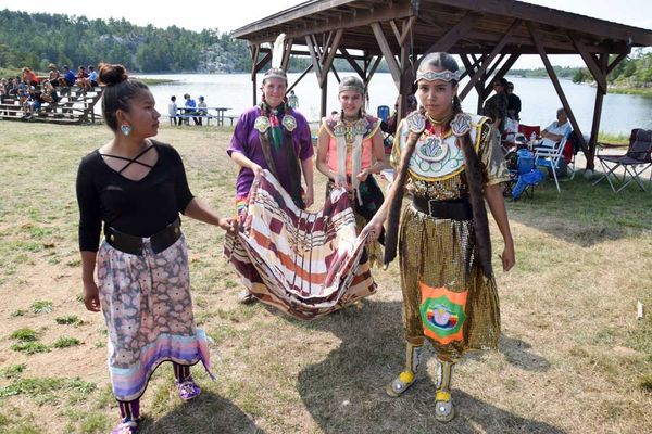 Whitefish River 91���˵��� annual powwow small but mighty
