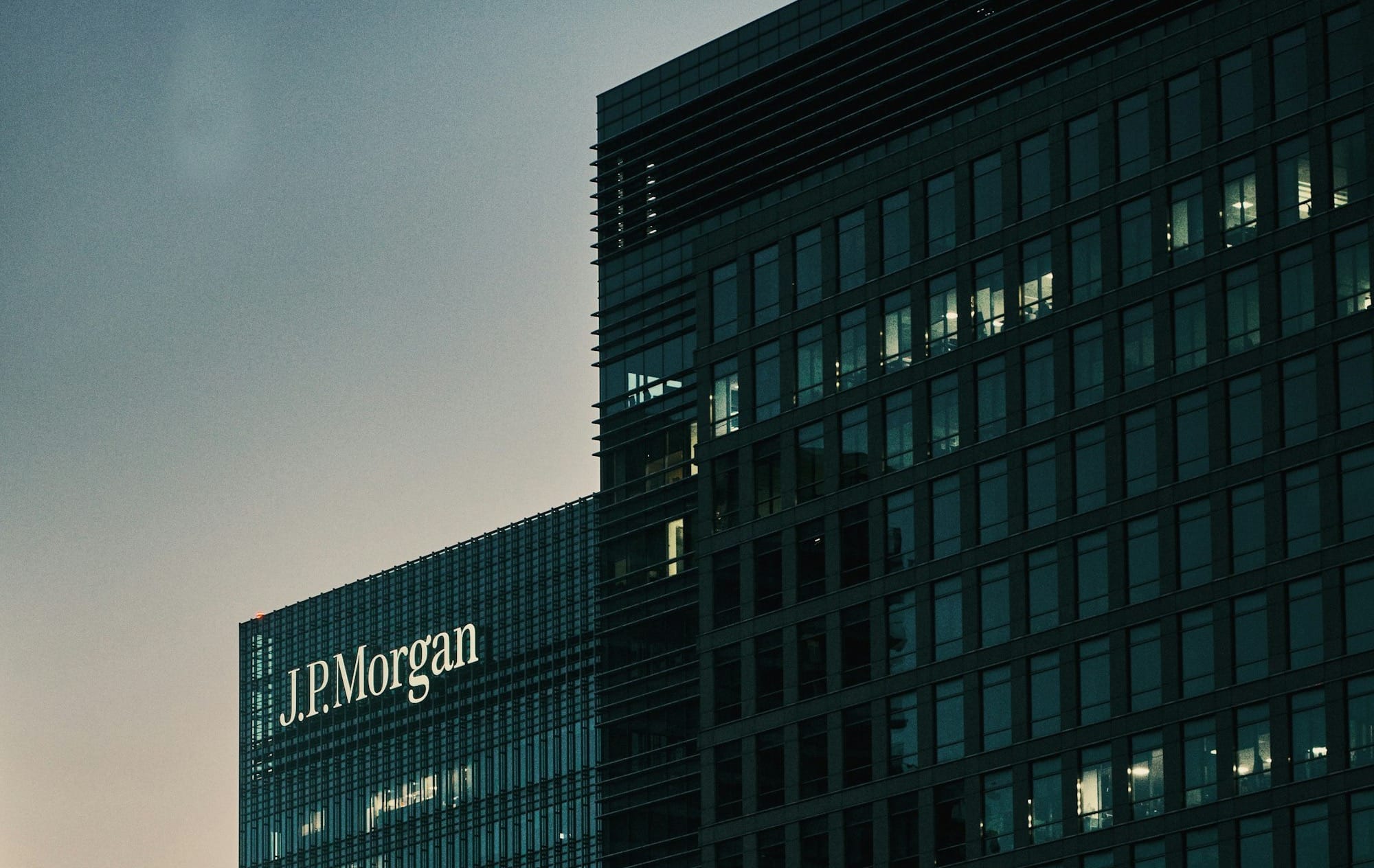 JPMorgan Leads the AI Talent Race in Banking Sector