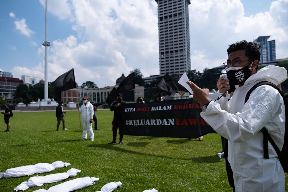 #PuisiDarurat and the art of poetic dissent