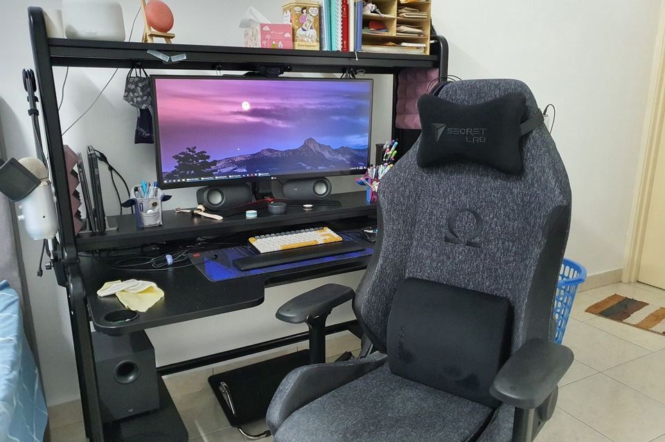 The Malaysian Cult of: gaming chairs