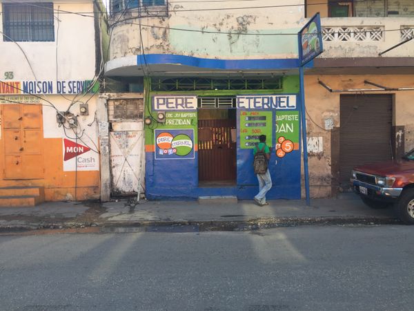 Glané dans les archives : "Un dimanche de Pâques à Port-au-Prince"