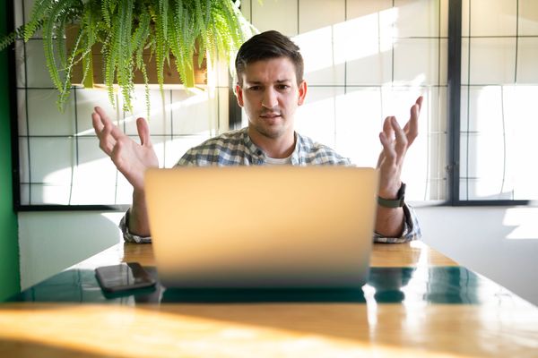 Διαδικτυακή Συνέντευξη: Πώς Να  Κάνετε  Εξαιρετική Εντύπωση