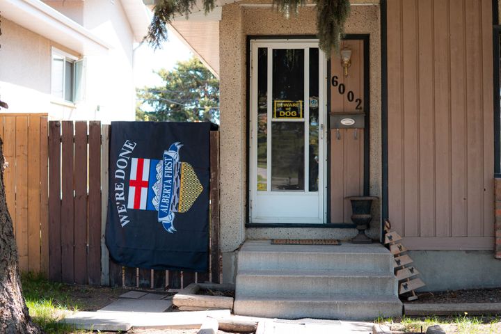 Albertans are failing both to build towards or resist separation