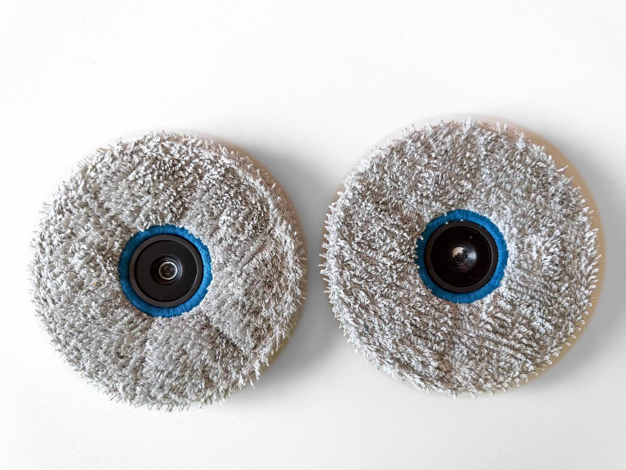 The Dreame X60 Max Ultra Complete's two thermal mop pads removed from the robot
