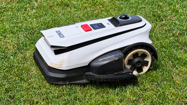 Ecovacs GOAT A2000 LiDAR Pro robotic lawn mower cutting grass during outdoor testing.
