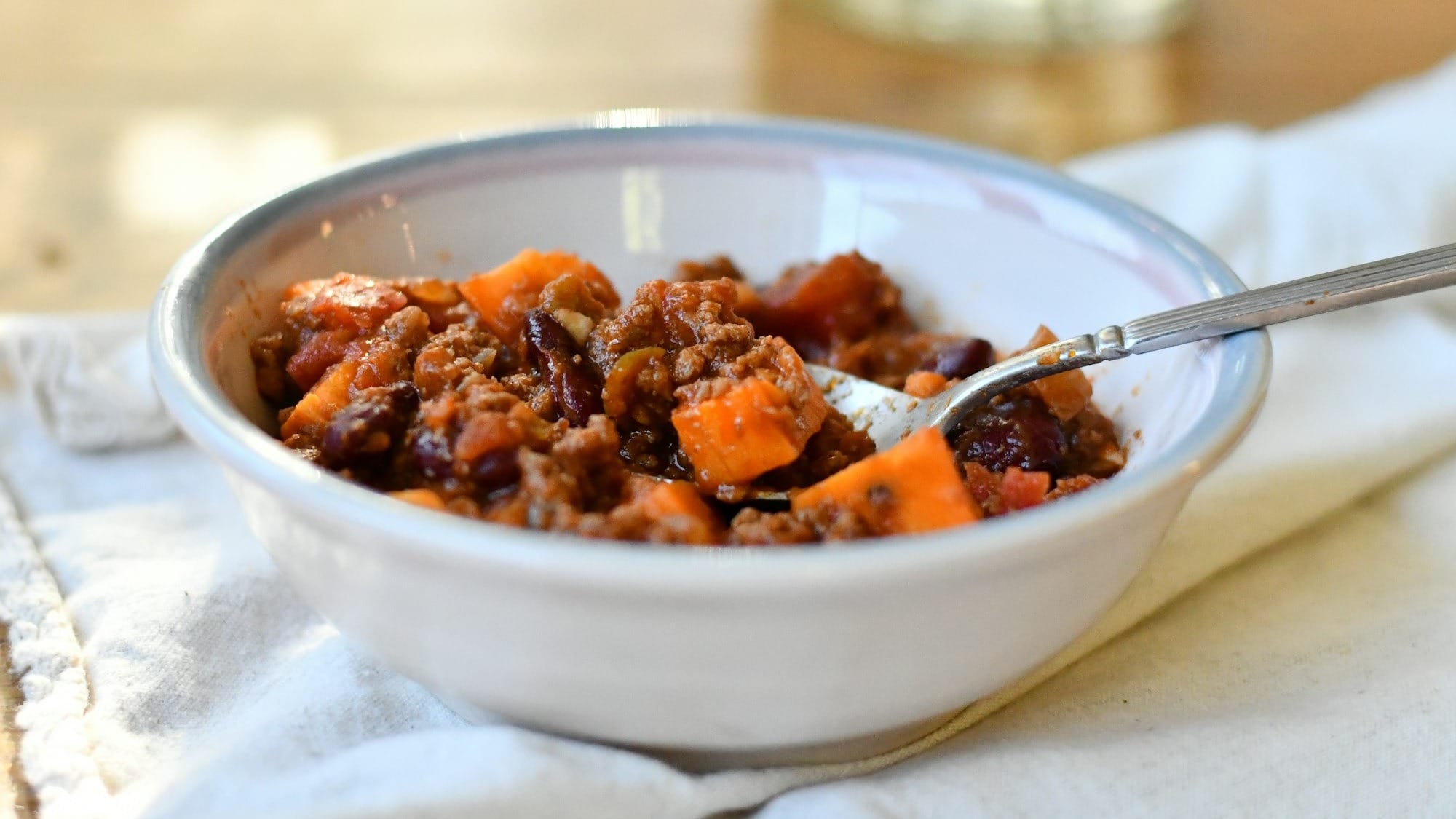 A bowl of lentil stew.