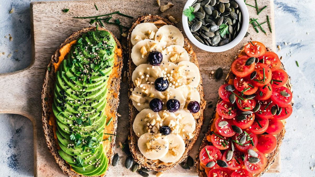 What Foods & Supplements Lower Cortisol