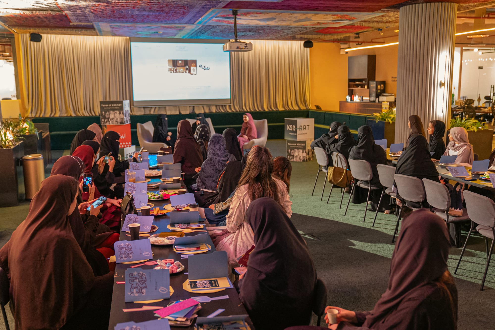 Arbaaa Hosts Creative Portfolio Workshop in Riyadh: Inside The Art Majlis