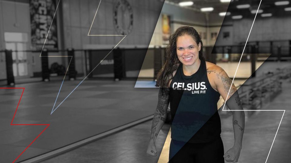 This is just to remind you that Amanda Nunes is still the UFC women's featherweight champ
